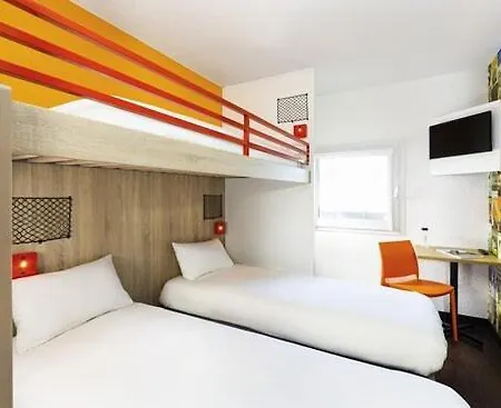 Hotelf1 Sur Orge Hotel *