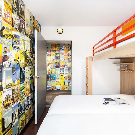 Hotelf1 Sur Orge Hotel *