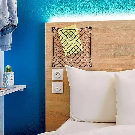 Hotelf1 Sur Orge Hotell *