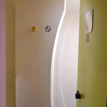 Hotelf1 Sur Orge Hotell Épinay-sur-Orge